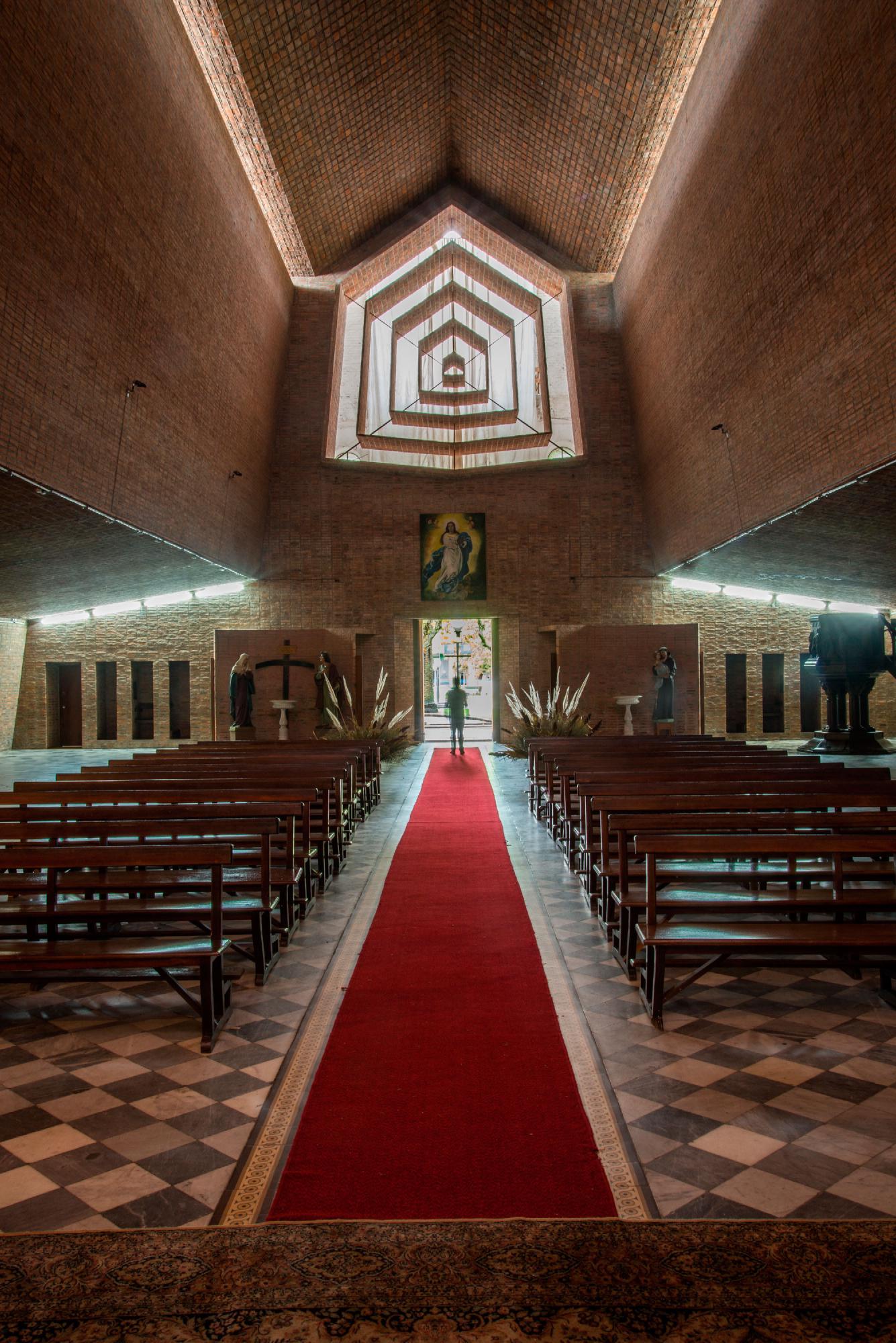 Eladio Dieste, Lauro Rocha · San Pedro Church · Divisare
